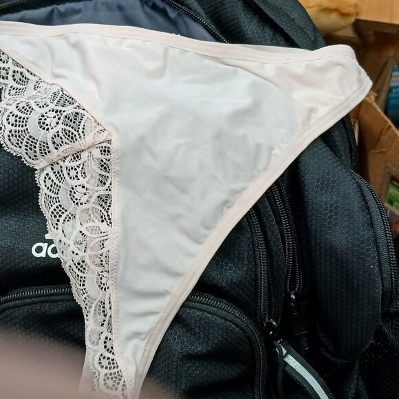 Ladies Lingerie (Thongs) - Picture 5 of 5